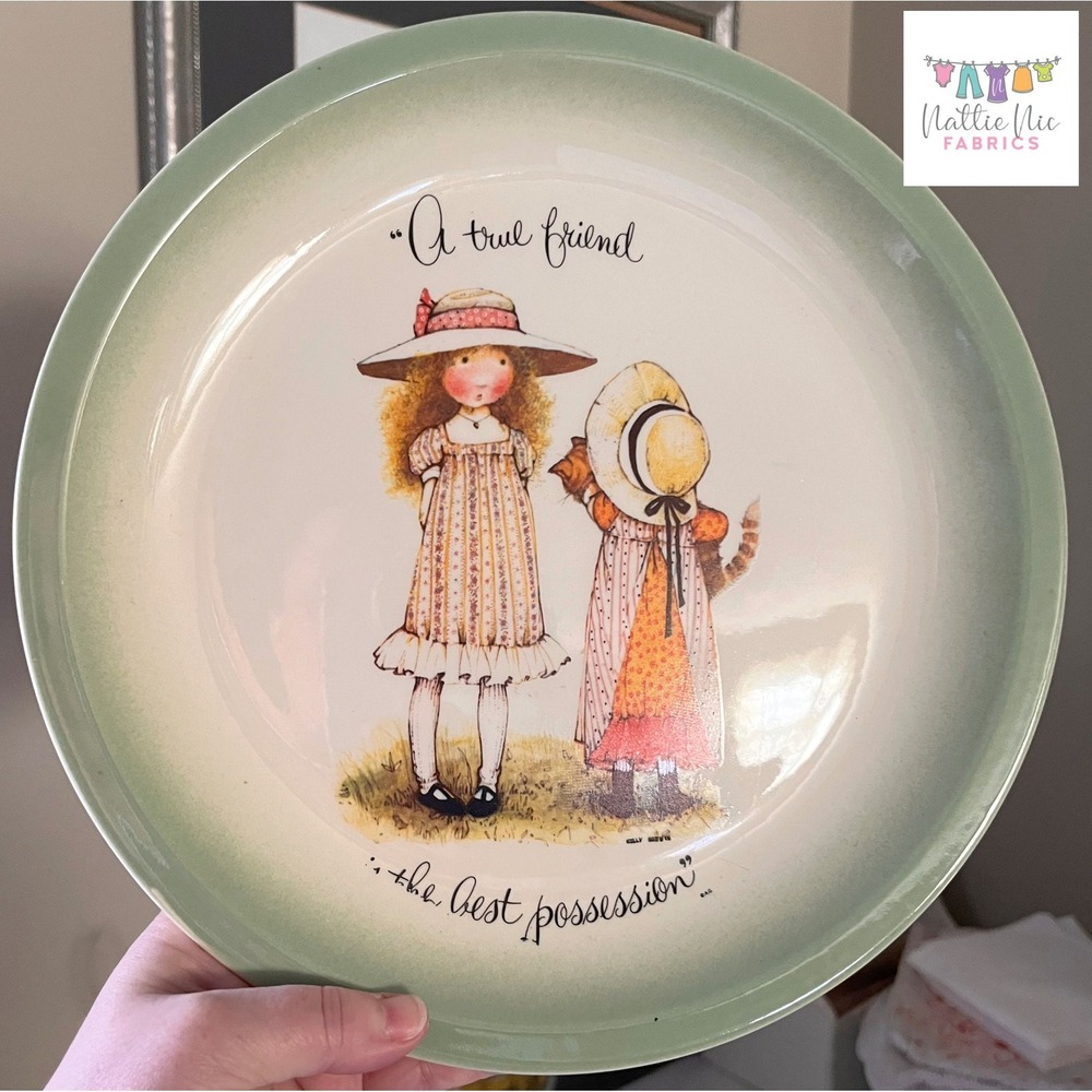 Vintage Holly Hobbie decorative plate, A true friend is the best possession